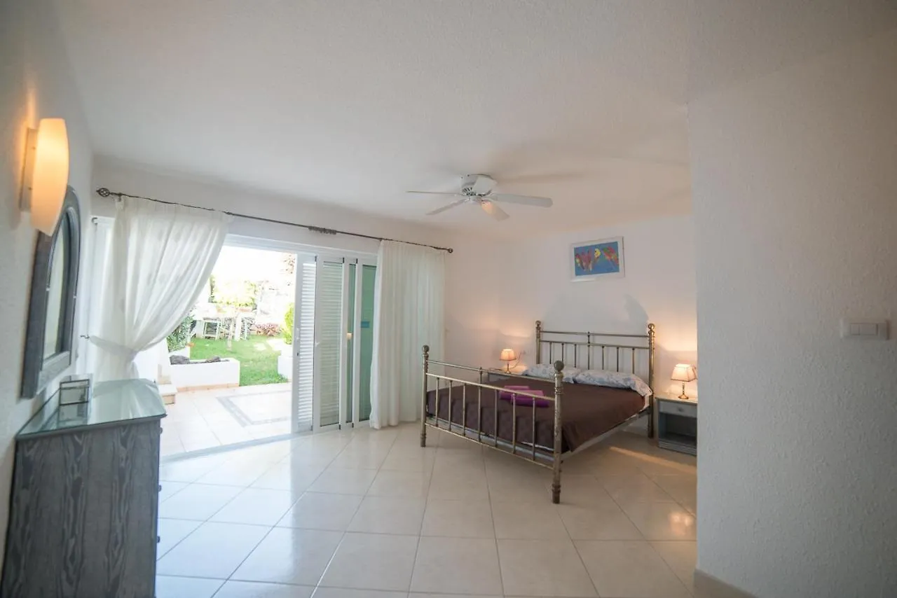 Bungalow Club Atlantis Costa Adeje  Hiszpania